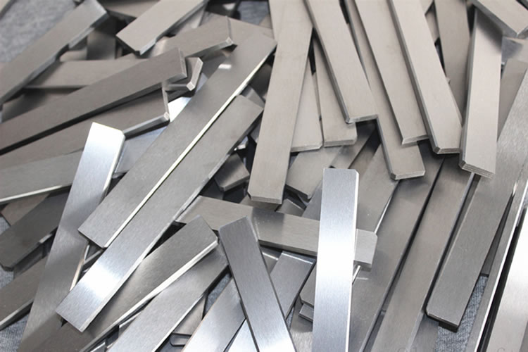 tungsten carbide ၏ပစ္စည်းရှိ strips များကော ဘယ်လိုလဲ။